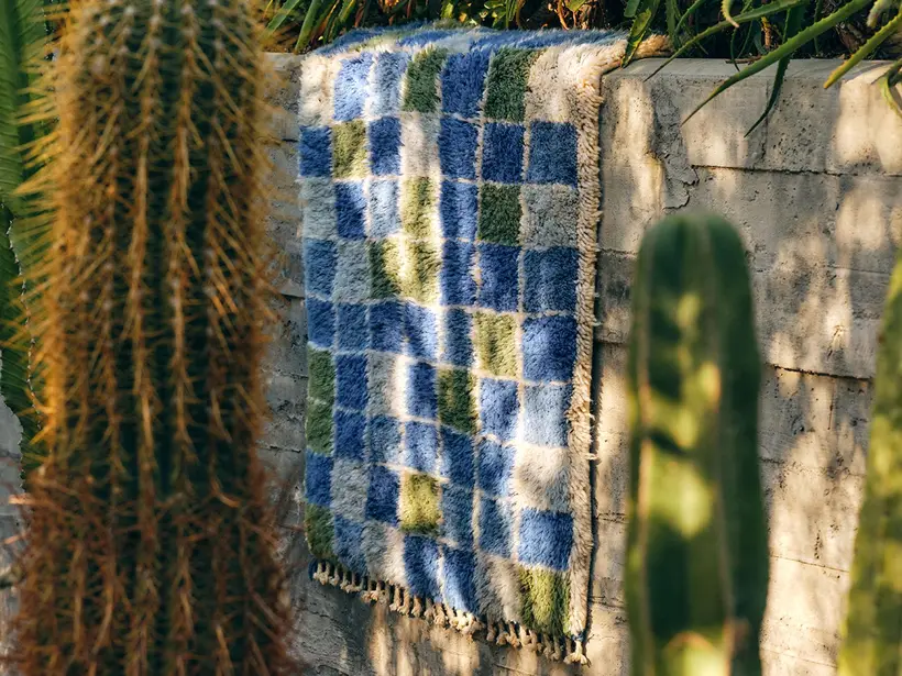 Bathhouse Reflection Delphinium Macadamia - tapis marocain fait main TAZZRA Marrakech