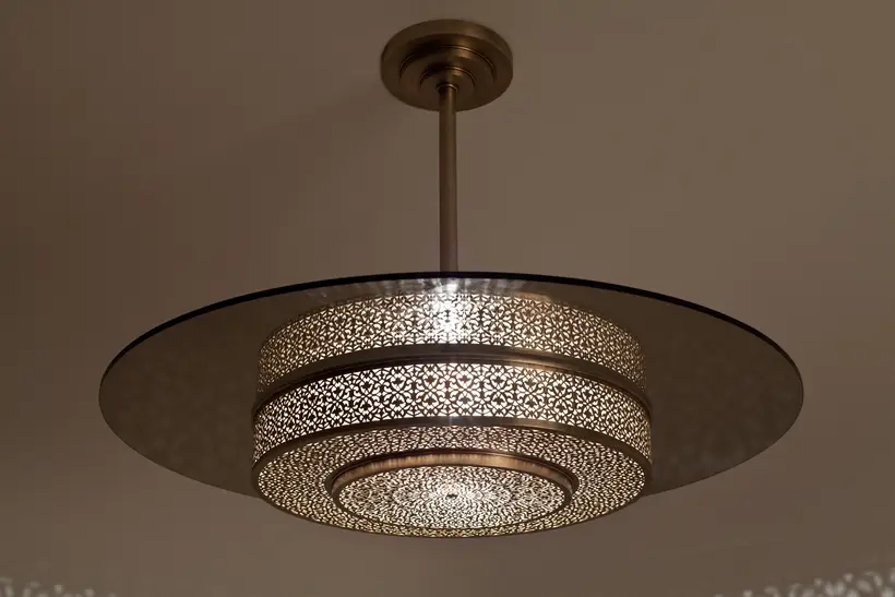 Pendant Glass Disc Drum Floral - artisanat marocain TAZZRA Marrakech Pendant Glass Disc Drum Floral - artisanat marocain TAZZRA Marrakech