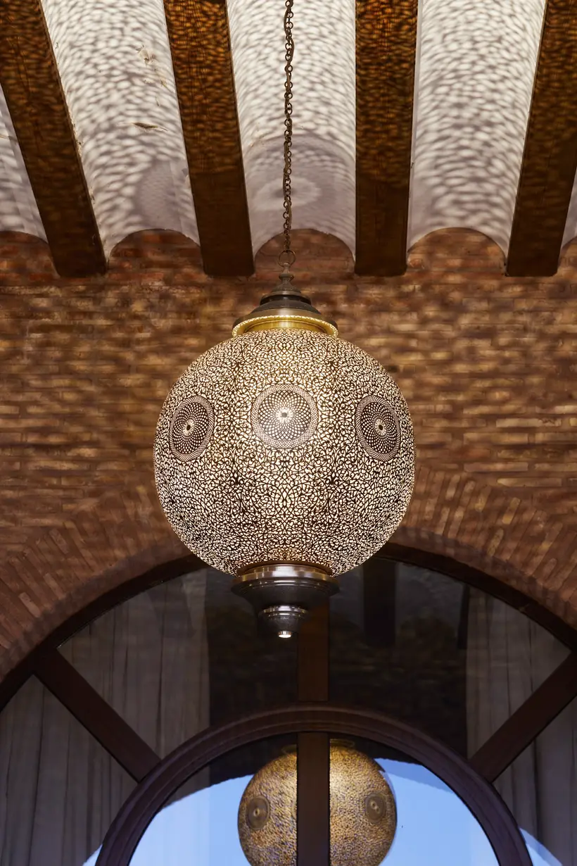 Pendant Globe Double Dome Floral - artisanat marocain TAZZRA Marrakech Pendant Globe Double Dome Floral - artisanat marocain TAZZRA Marrakech