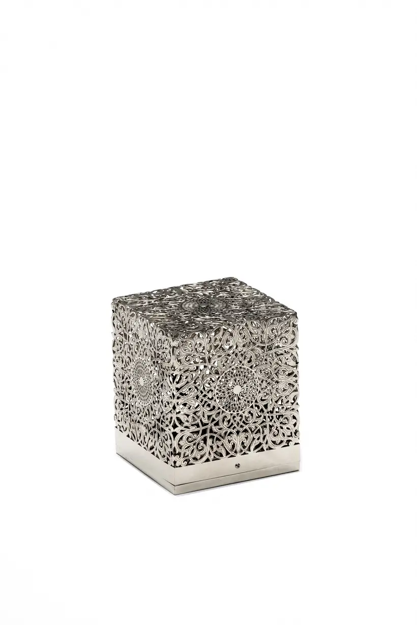 Table Lamp Battery Cube Floral - قطعة حرفية مغربية TAZZRA مراكش Table Lamp Battery Cube Floral - قطعة حرفية مغربية TAZZRA مراكش